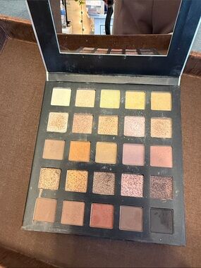 LORAC Meraki Pro Palette - Silver Metallic Case
